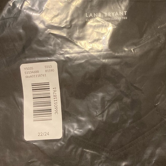 Lane Bryant plus size 22/24 color black v-neck tee - Picture 5 of 6